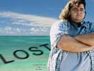 LOST - Hurley, il ciccione ragazzo che ha vinto la lotteria con i numeri maledetti 4 8 15 16 23 42 del cast del telefilm LOST.